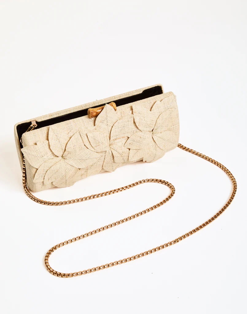 Peridot Raffia Clutch - Image 2